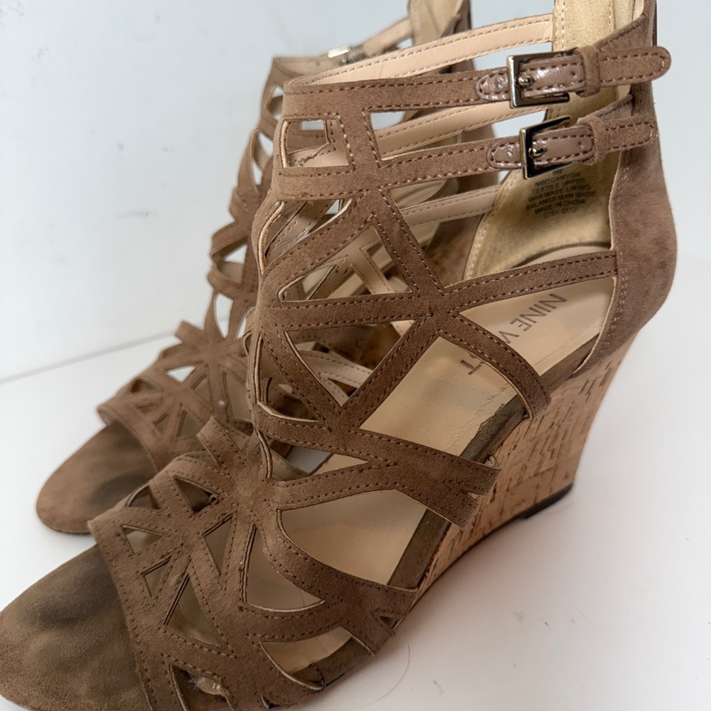 Nine West Women's Tan strappy Cork Wedge Sandals bohemian, Y2K size 8